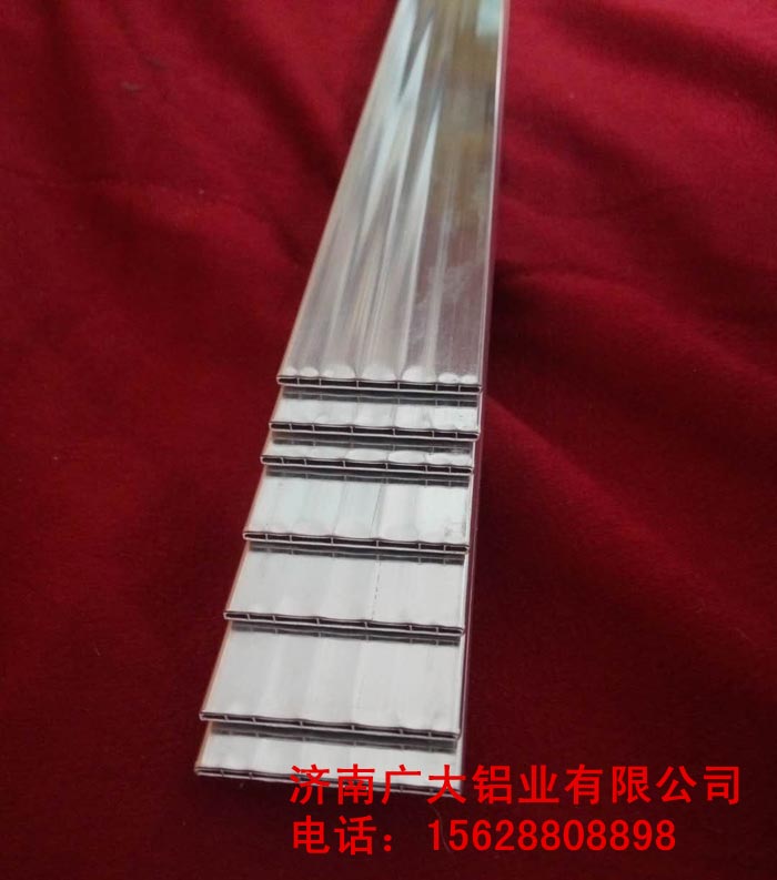 鋁板細節(jié)展示